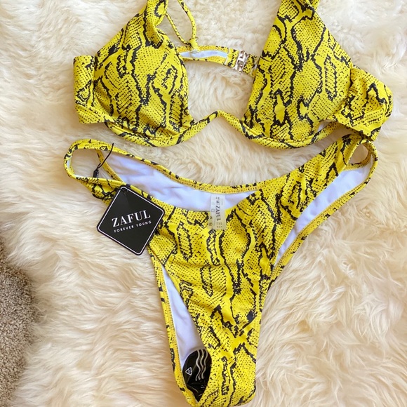🔥NWT🔥 “ZAFUL” YELLOW SNAKESKIN SUPER SEXY BIKINI - Picture 6 of 7